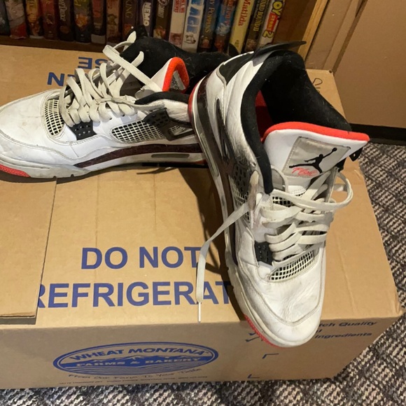 Retro 4 - Picture 1 of 6